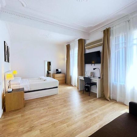 Flor Habitaciones Барселона Экстерьер фото